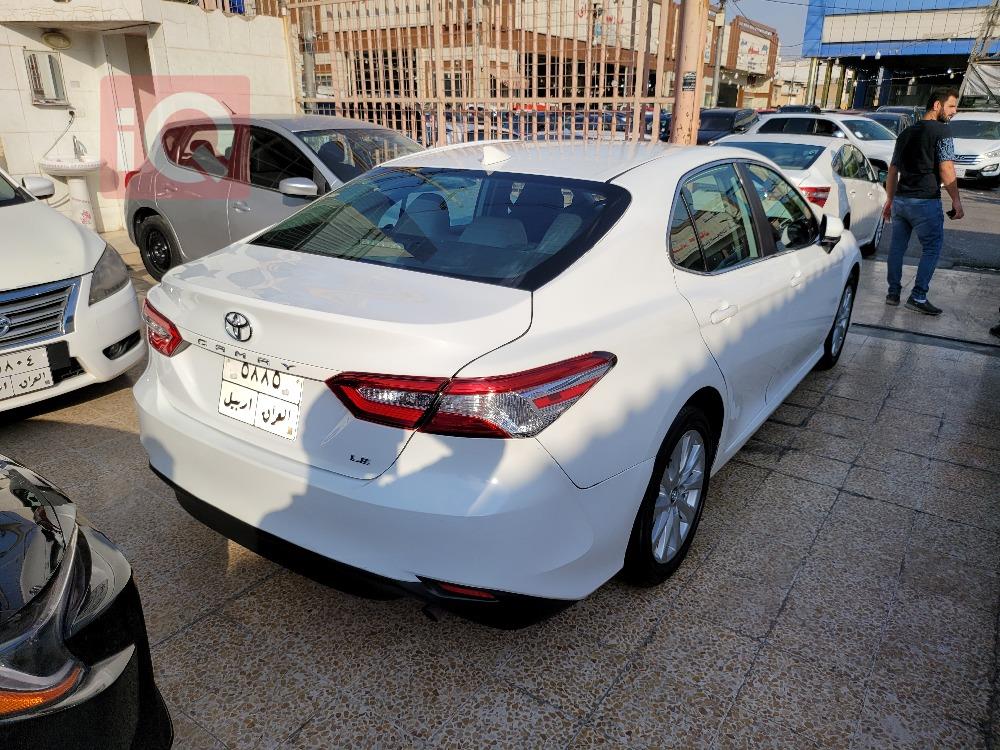 تۆیۆتا کامری